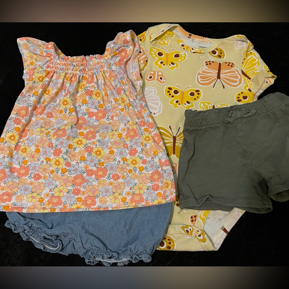 3/$15❣️BUNDLE Baby Girls Yellow & Peach Outfits; 18 months